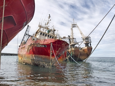 Shipwrecks in  Puerto -Madryn